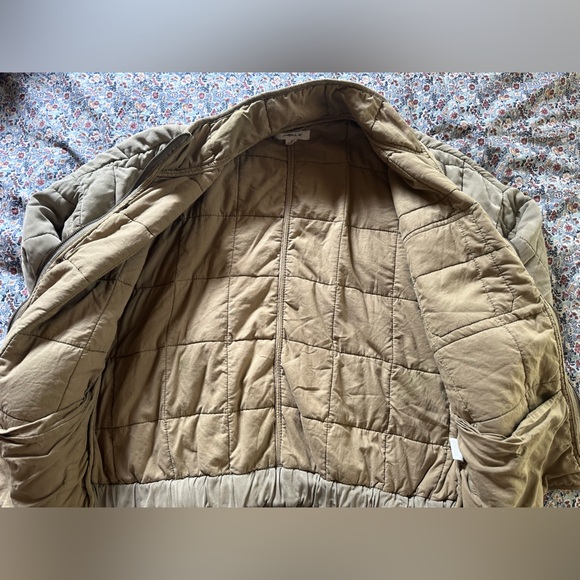 O’Neill Quilted Jacket - Picture 2 of 3